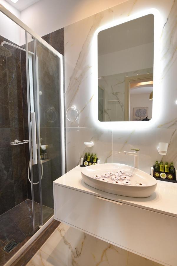 Syrene Luxury Suites Ermupoli Zewnętrze zdjęcie
